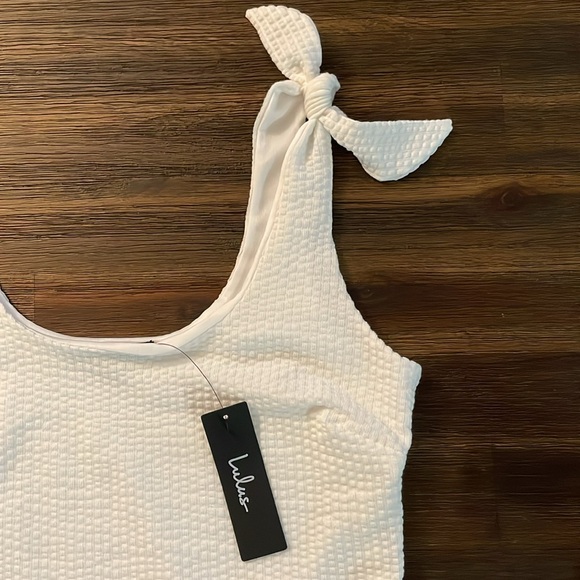 Lulu’s Hey, Cutie Ivory Crinkled Tie-Strap Tank Top Medium NWT - Picture 3 of 14